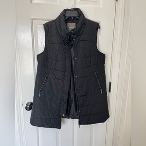 Women's Black Quilted Puffer Vest